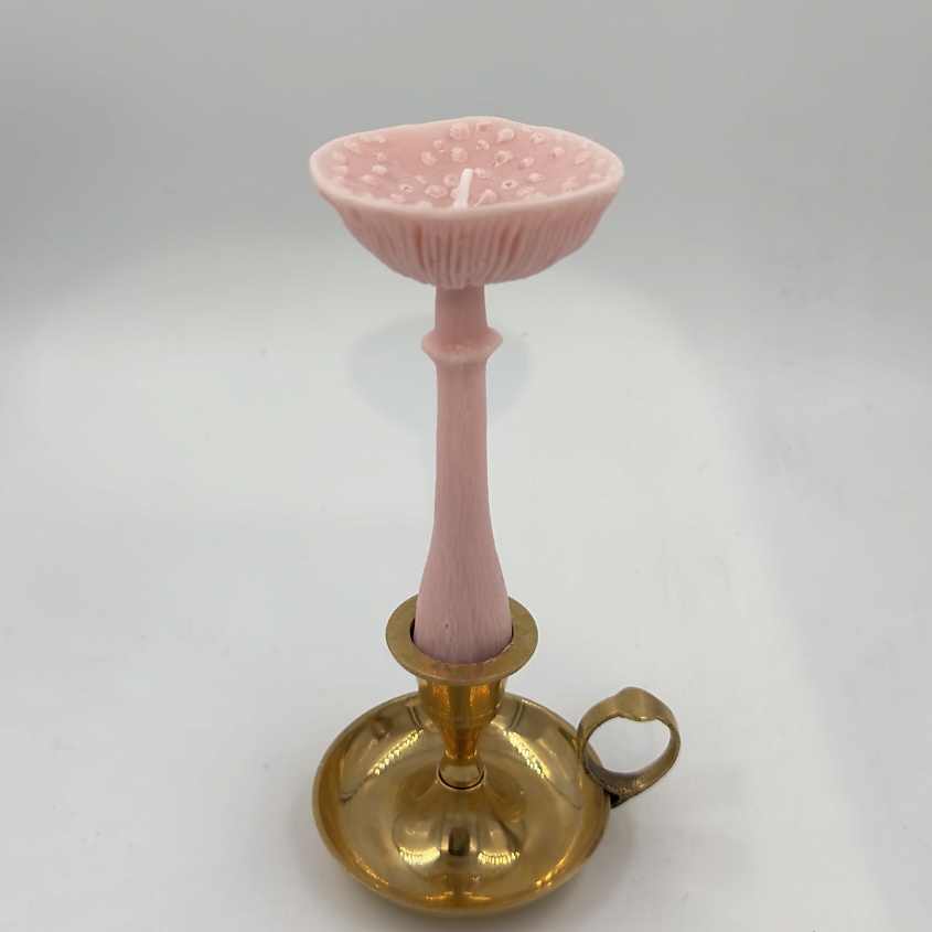 Изображение товара UNIFICATION LOVE Свеча "Гриб Мухомор перезрелый" нежно-розового цвета, 0.03 мл,1 шт.