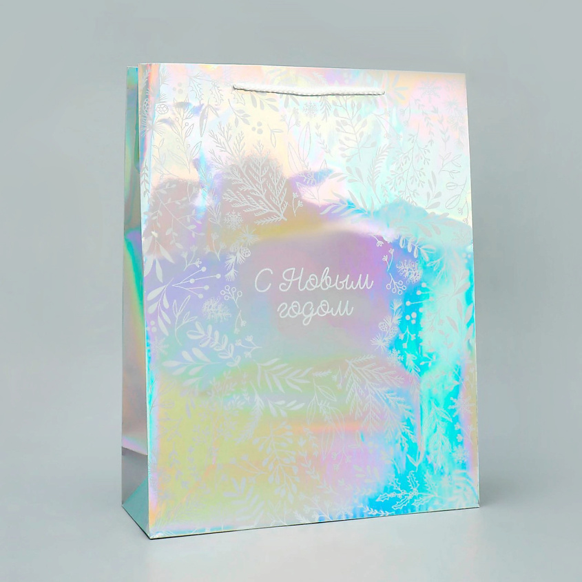 Изображение товара Пакет голографический Новогодняя поляна для подарков и декора 31х40х11.5 см