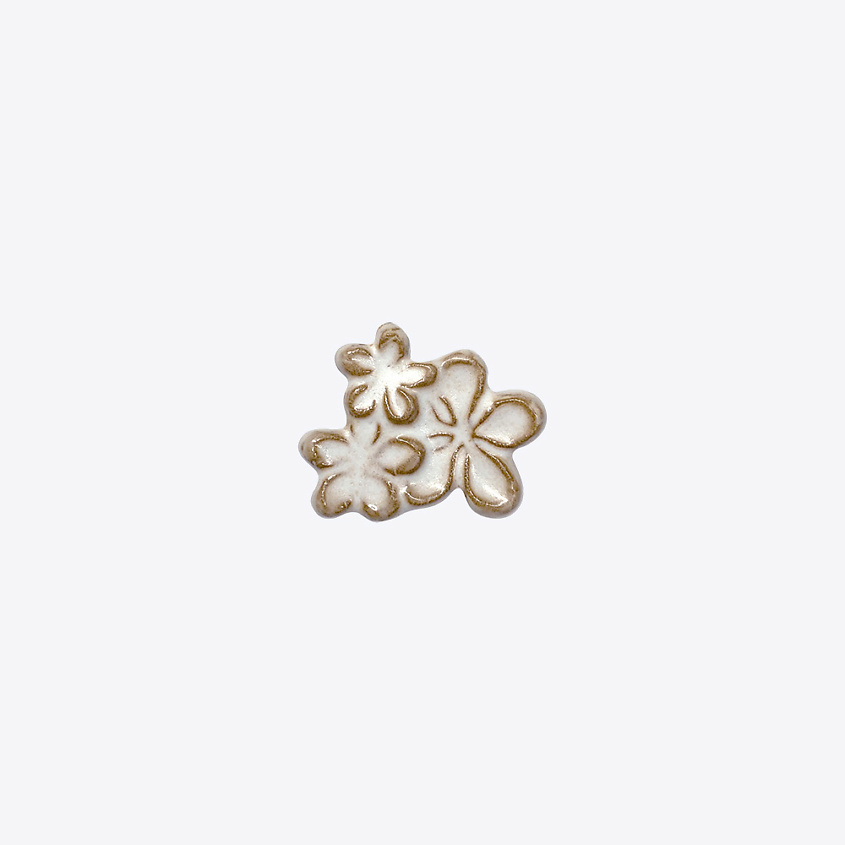 Изображение товара LA PALME ARTISAN CERAMICA Брошь-значок из керамики Сакура Пинк Б, Белый