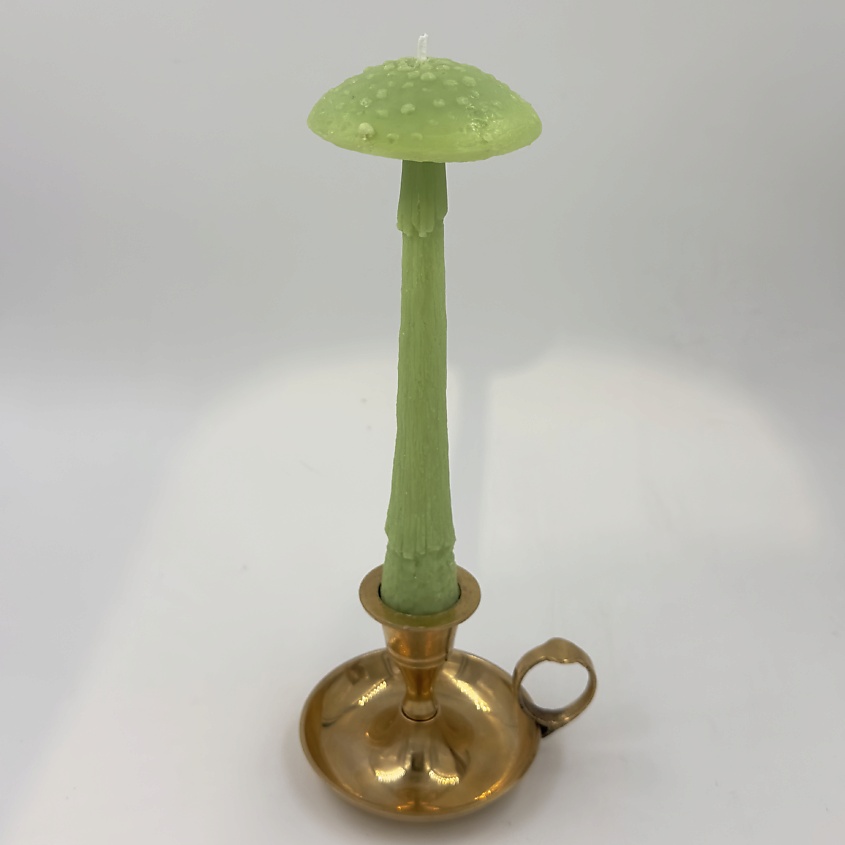 Изображение товара UNIFICATION LOVE Свеча Гриб Мухомор салатового цвета с ароматом ванили