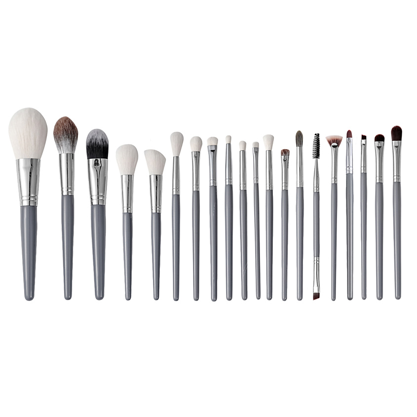 Изображение товара Профессиональный набор кистей для макияжа CAMA'LE Grey Fox 21 шт натуральный и синтетический ворс