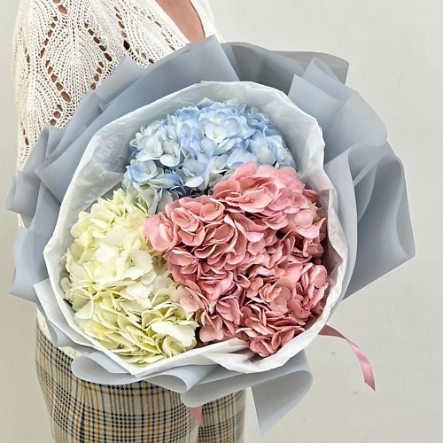 

ЛЭТУАЛЬ FLOWERS Букет цветов из гортензии 3 шт, Букет цветов из гортензии 3 шт
