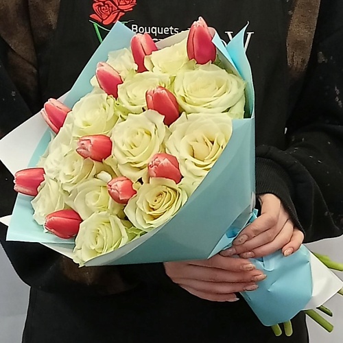 

VORNIKOV BOUQUETS Букет из Тюльпанов и роз Клубника в шоколаде, Букет из Тюльпанов и роз Клубника в шоколаде