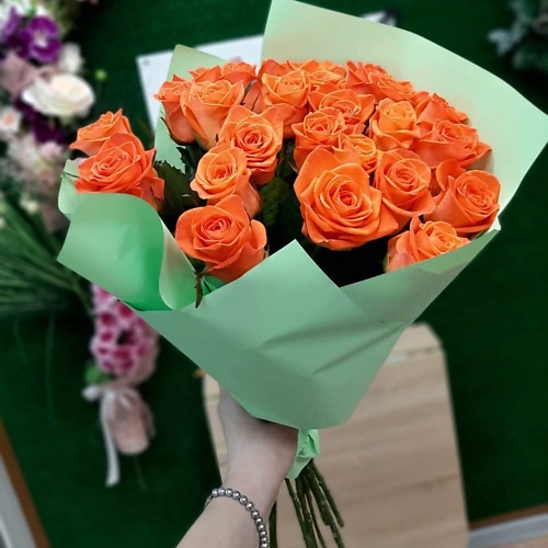 РОЗЫ УРАЛА Букет из 25 коралловых роз 6790₽