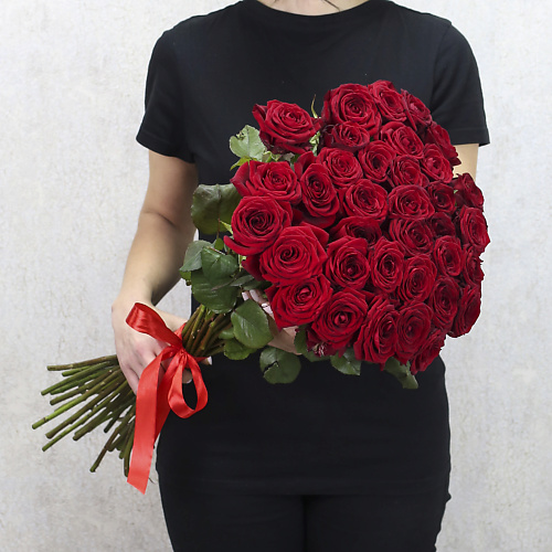 

FLORPRO 35 красных роз "Ред Наоми" 70 см, 35 красных роз "Ред Наоми" 70 см
