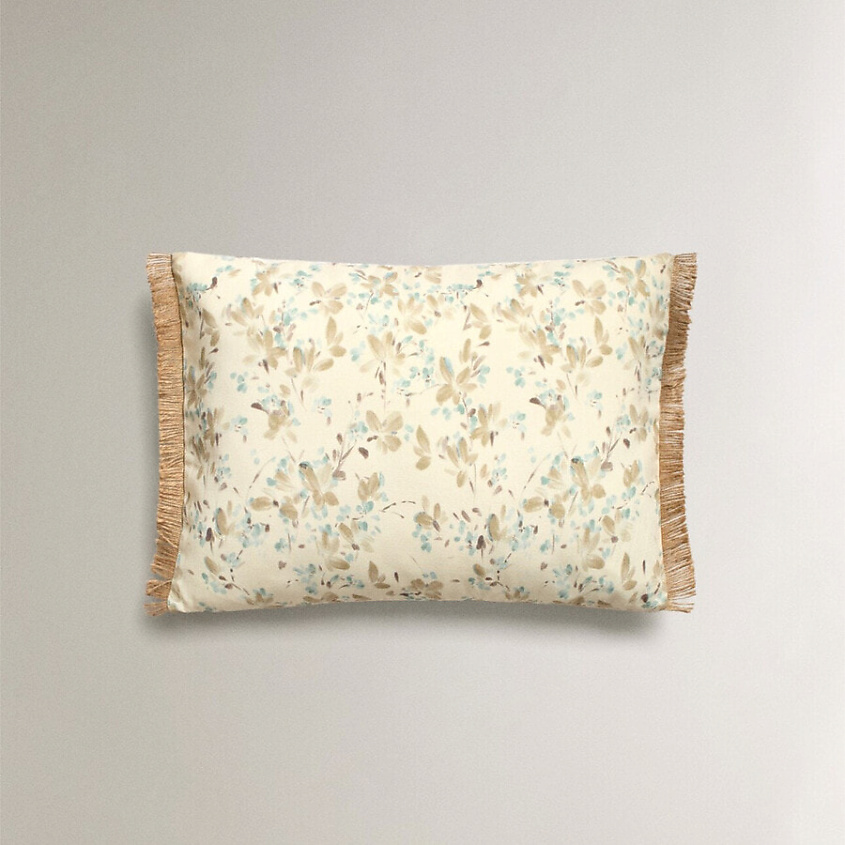ZARA HOME Чехол на подушку с бахромой 40 x 60, 1 шт купить по цене 4320 ...