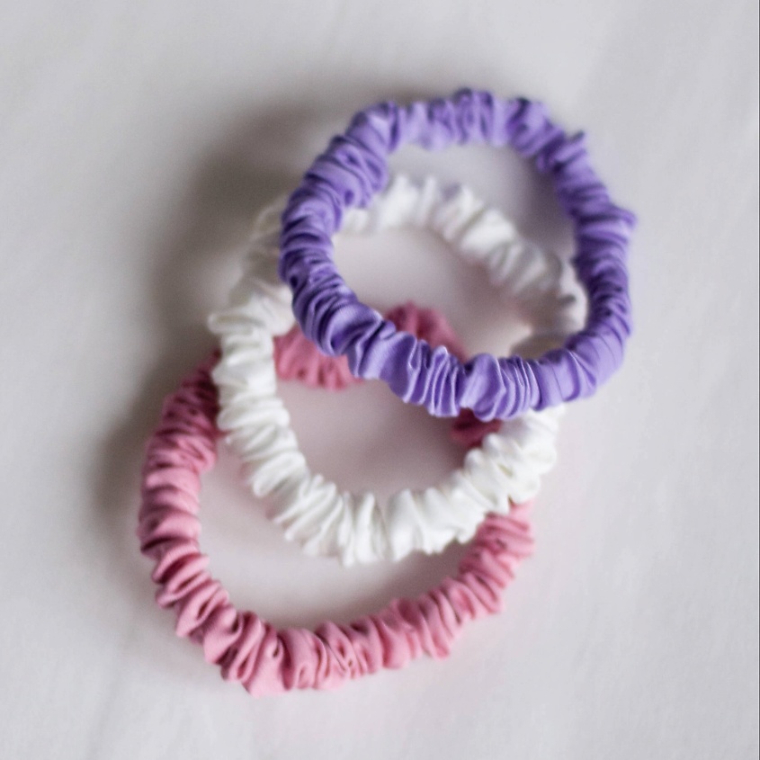 Изображение товара Набор из 3 резинок для волос из искусственного шелка 8 HORAS of silk