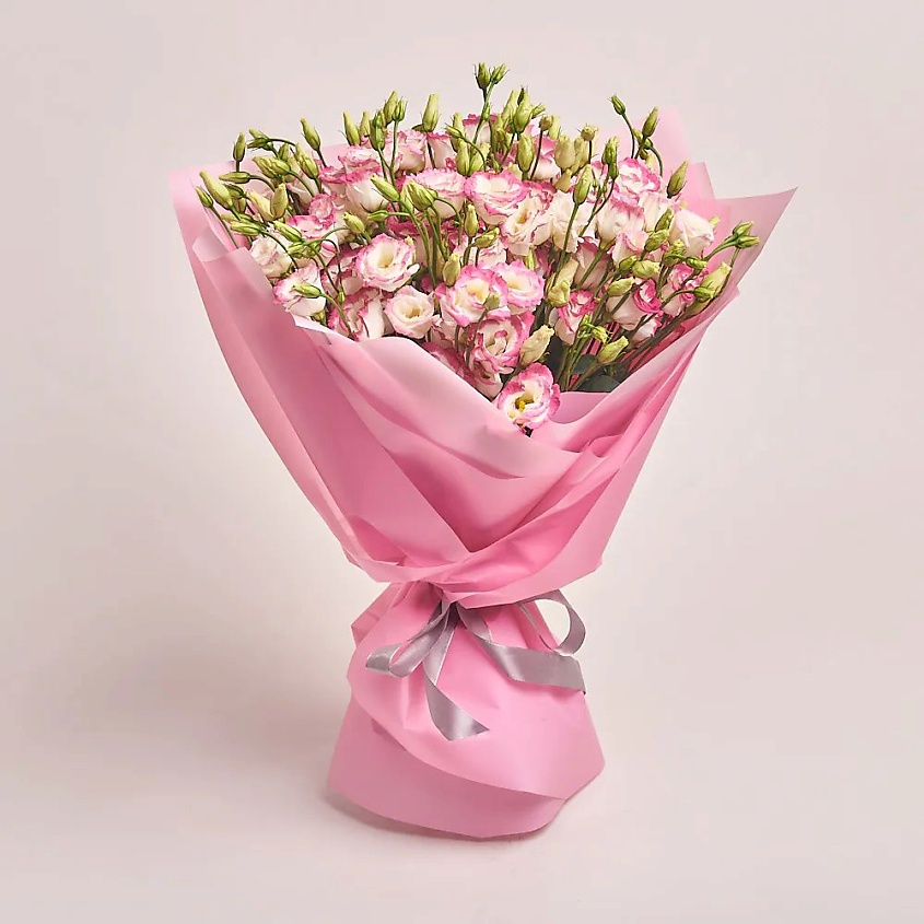 Изображение товара AZALIANOW ЦВЕТЫ. ПОДАРКИ. ДЕКОР Букет из 25 бело-розовых лизиантусов в розовой пленке, Букеты и композиции из живых цветов могут на несколько тонов отличаться от изображений. Часть цвета искажается в зависимости от настроек экрана.