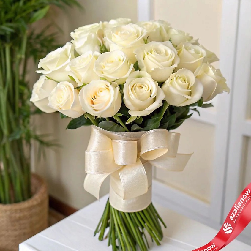 Изображение товара AZALIANOW ЦВЕТЫ. ПОДАРКИ. ДЕКОР Нежный букет 15 белых роз 40 см, Букеты и композиции из живых цветов могут на несколько тонов отличаться от изображений. Часть цвета искажается в зависимости от настроек экрана.