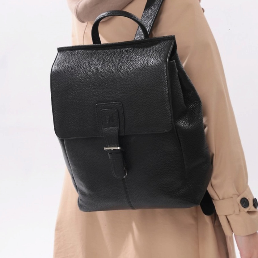 Изображение товара FRANCHESCO MARISCOTTI Рюкзак женский кожаный, цвет: Черный, размер: 26*35*13,5 см