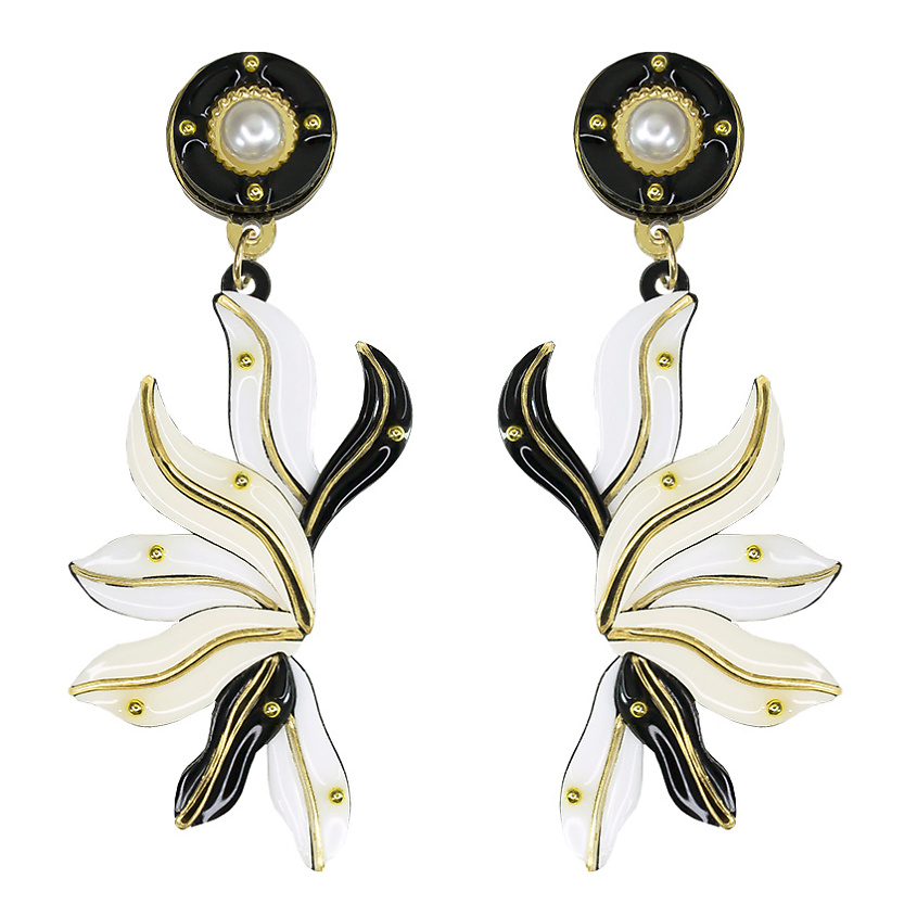 Изображение товара ОРГАЛИКА Серьги Прима Возрождение белый стиль женские элегантные украшения