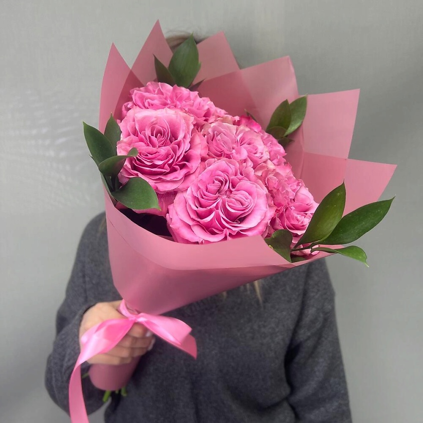 Изображение товара Букет из 7 пионовидных роз PARTY DAY - свежие цветы из Эквадора