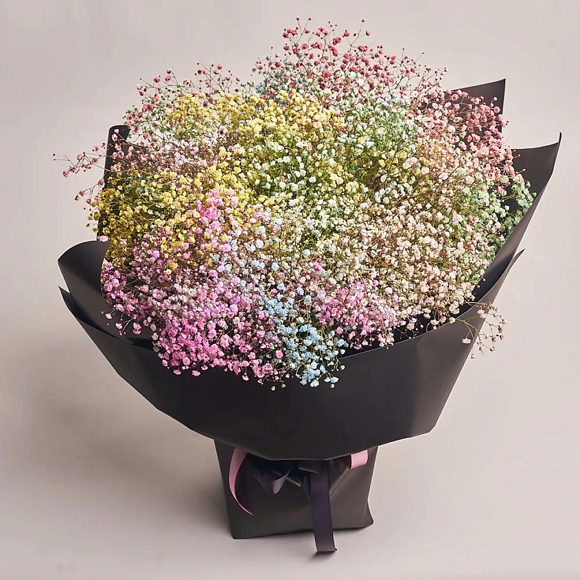 Изображение товара Стойкий букет из 25 гипсофил в черной бумаге + подарки