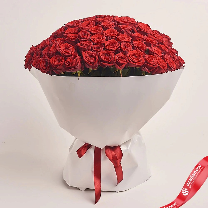 Изображение товара Букет из 101 красной розы в белой упаковке - символ любви и романтики