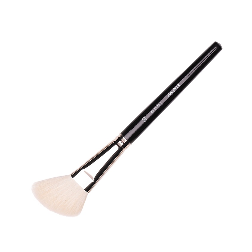 Изображение товара M.ART Кисть для лица № 20 отводная, коза белая, 1 шт.