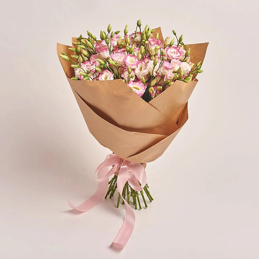 Изображение товара AZALIANOW ЦВЕТЫ. ПОДАРКИ. ДЕКОР Букет из 25 бело-розовых лизиантусов в крафт-бумаге, Букеты и композиции из живых цветов могут на несколько тонов отличаться от изображений. Часть цвета искажается в зависимости от настроек экрана.