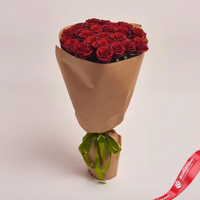 Изображение товара AZALIANOW ЦВЕТЫ. ПОДАРКИ. ДЕКОР Классический букет из 25 красных роз, Букеты и композиции из живых цветов могут на несколько тонов отличаться от изображений. Часть цвета искажается в зависимости от настроек экрана.