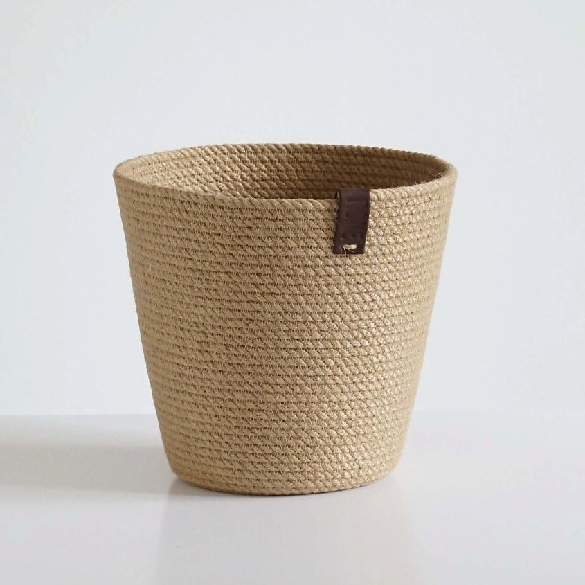 Изображение товара ПОЛЕ Плетеная корзина для растений большая, Бежевый