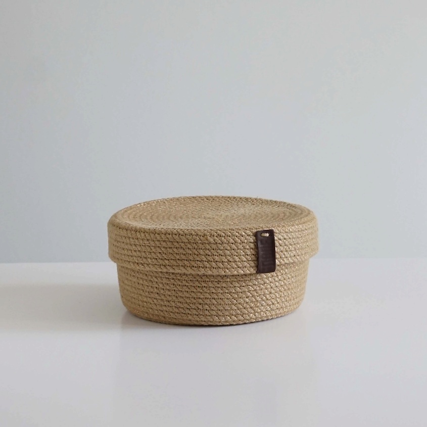 Изображение товара ПОЛЕ Плетеная корзина для хранения с крышкой 21*10, Бежевый