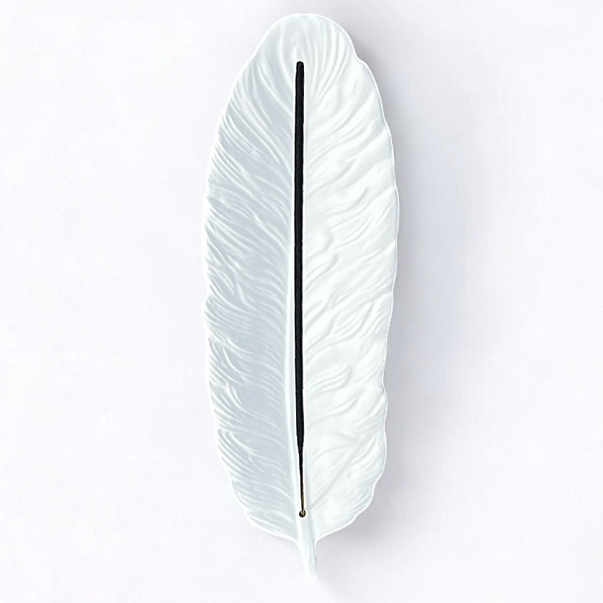 Изображение товара Подставка для благовоний GH GYPS HEART из гипса, стильная и практичная