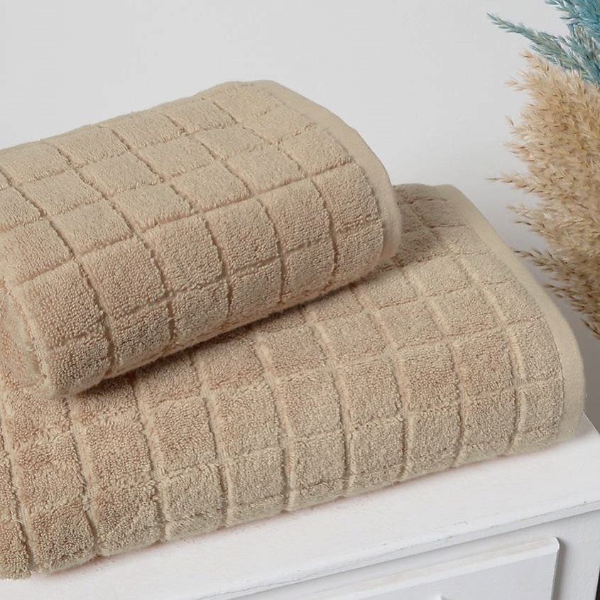 Изображение товара Полотенце Arya 50x90 Quatro антрацит мягкое и впитывающее для дома