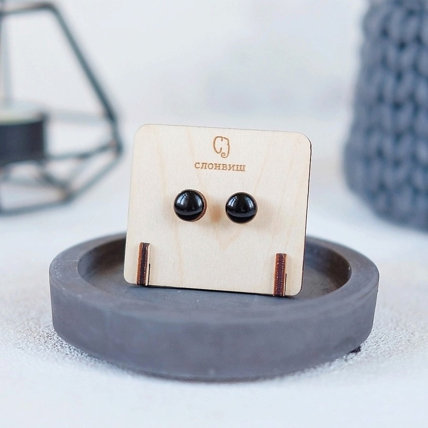 Изображение товара СЛОНВИШ Small circle white Серьги круг пуссеты белый, цвет: Черный