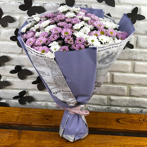 

FLORPRO 25 белых и розовых хризантем "Сантини" в дизайнерской упаковке, 25 белых и розовых хризантем "Сантини" в дизайнерской упаковке