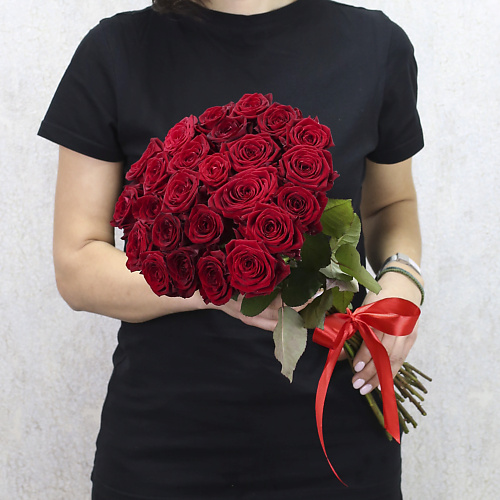 

FLORPRO 25 красных роз "Ред Наоми" 50 см, 25 красных роз "Ред Наоми" 50 см