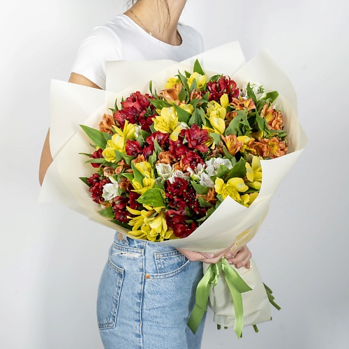 ЛЭТУАЛЬ FLOWERS Букет из Альстромерии 31 шт 6890₽