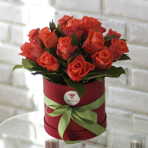 

FLORPRO 15 коралловых роз в коробке, 15 коралловых роз в коробке