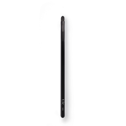 Кисти для губ  Летуаль LIC Кисть S05 для нанесения средств для губ/ Makeup Artist Brush S05