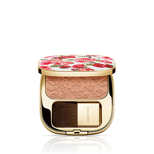 DOLCEGABBANA Румяна с эффектом сияния BLUSH OF ROSES 6100₽