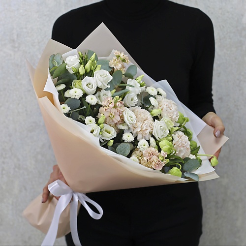 

FLORPRO Букет из маттиолы, эустомы и хризантемы "Кремовый коктейль", Букет из маттиолы, эустомы и хризантемы "Кремовый коктейль"