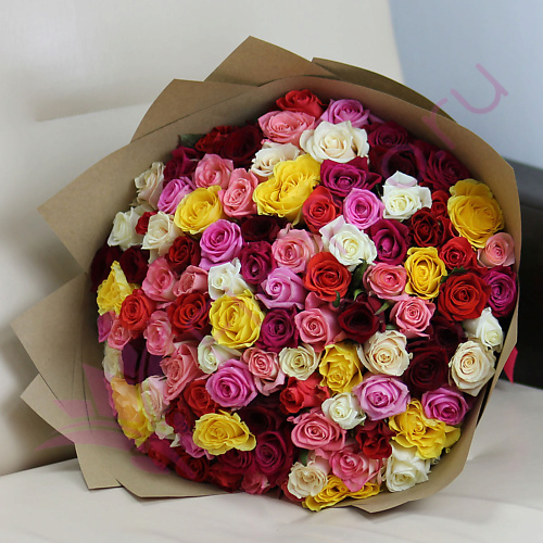 

FLORPRO 101 роза 40 см микс в крафте, 101 роза 40 см микс в крафте