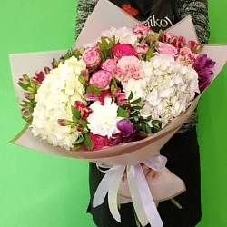 VORNIKOV BOUQUETS Букет с гортензией Воздух
