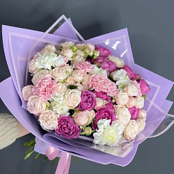Букет из кустовой розы и диантусов Lavender