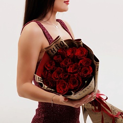 Букет красных роз