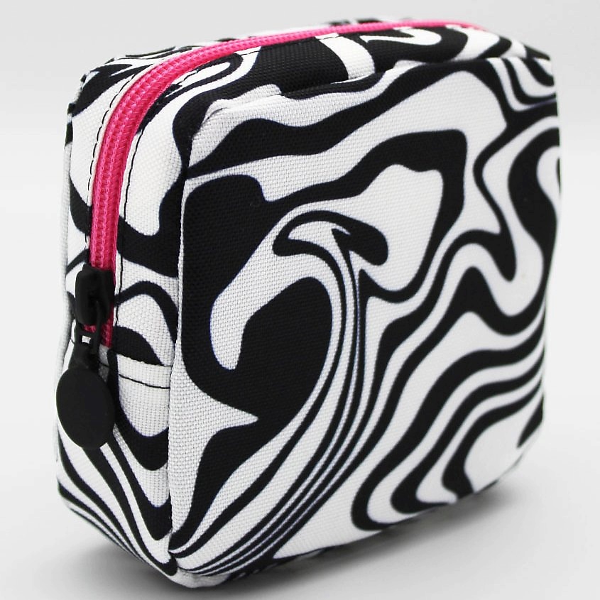 Изображение товара Женская мини-косметичка ALISSIROSSI с отделениями для гигиенических средств и косметики