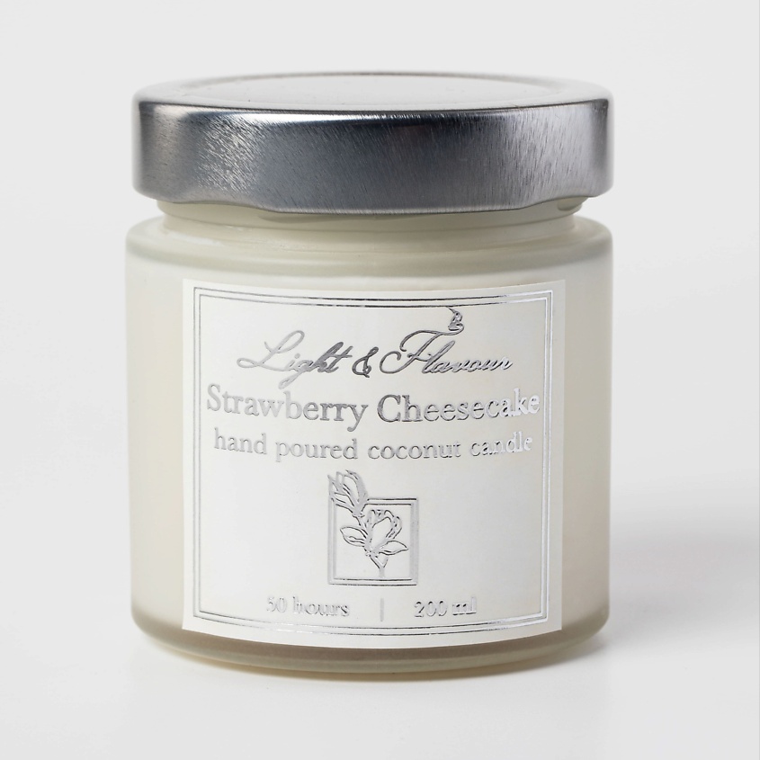 Изображение товара Ароматическая свеча CLUBNICHNY CHIZKEIK из кокосового воска с ароматом черной вишни LIGHT&FLAVOUR