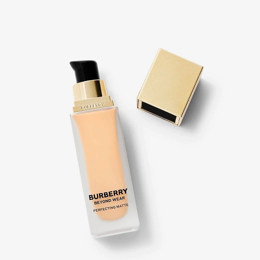 Изображение товара BURBERRY Матовая тональная основа Beyond Wear Perfecting Matte Foundation, 20 Fair Warm