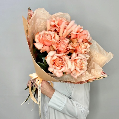 

JULES FLOWER ATELIER «Персиковое пюре» букет из французских роз, «Персиковое пюре» букет из французских роз