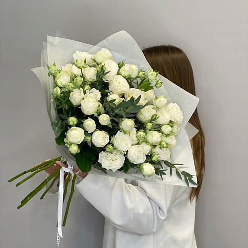

JULES FLOWER ATELIER «Айсберг» монобукет из белых пионовидных кустовых роз, «Айсберг» монобукет из белых пионовидных кустовых роз