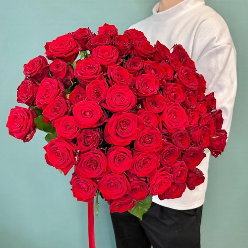 

JULES FLOWER ATELIER Охапка роз" 101 ароматная красная Роза, Охапка роз" 101 ароматная красная Роза