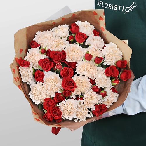 

STUDIO FLORISTIC Букет из кустовых Роз и Диантуса «Трепет сердца», Букет из кустовых Роз и Диантуса «Трепет сердца»