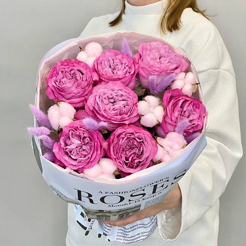 

JULES FLOWER ATELIER «Сиреневая дива» букет пионовидных роз ,хлопка и лагуруса, «Сиреневая дива» букет пионовидных роз ,хлопка и лагуруса