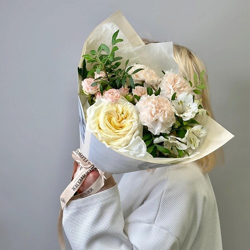 

JULES FLOWER ATELIER «little dream» стильный комплимент с пионовидными розами, «little dream» стильный комплимент с пионовидными розами