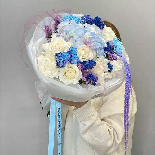 

JULES FLOWER ATELIER «Горный ручей» букет с гортензией и французской розой, «Горный ручей» букет с гортензией и французской розой