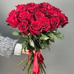 Монобукет из 25 алых роз