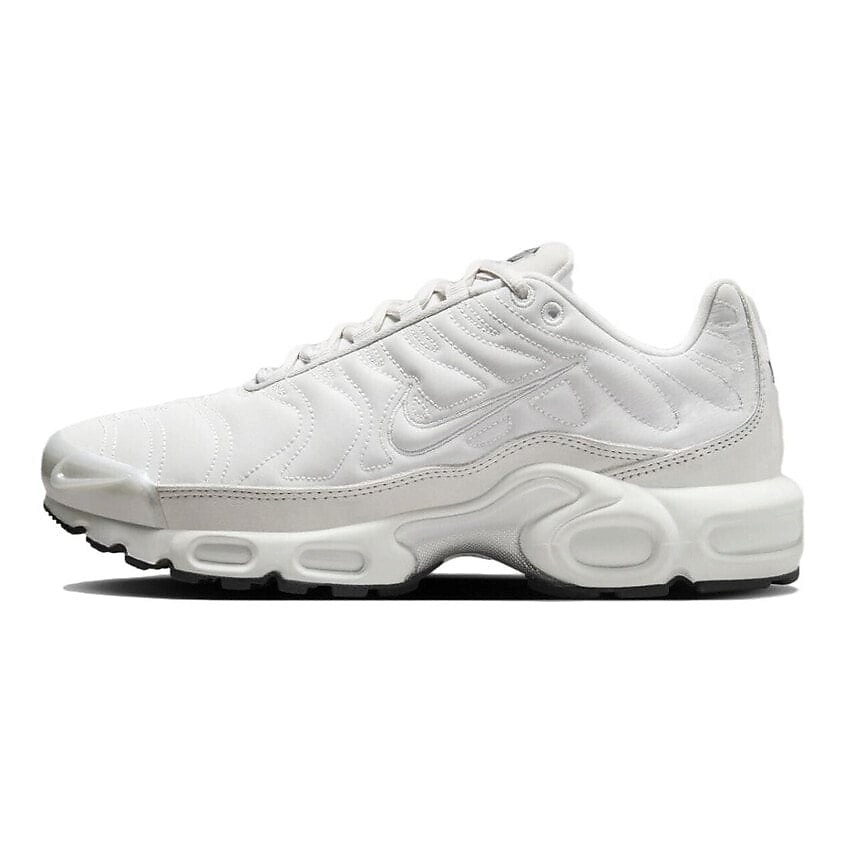 Изображение товара NIKE Кроссовки Air Max Plus Platinum Tint для стильных женщин