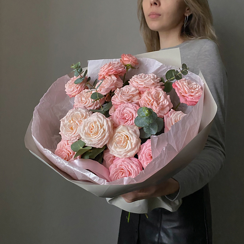 Изображение товара VERESK Букет с садовыми кустовыми розами. Veresk 138, 1 шт.